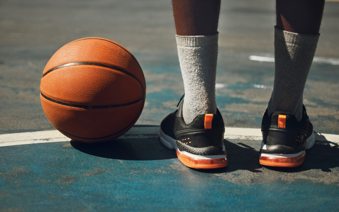 Buty do koszykówki Decathlon: przewodnik po obuwiu koszykarskim